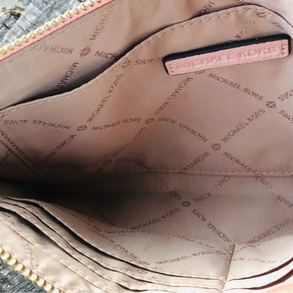 Michael Kors compact michael